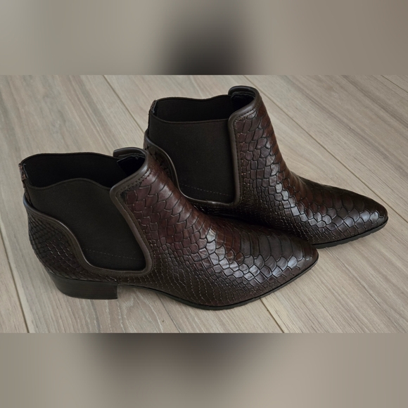 Donald Pliner dyla leather booties - Picture 2 of 6